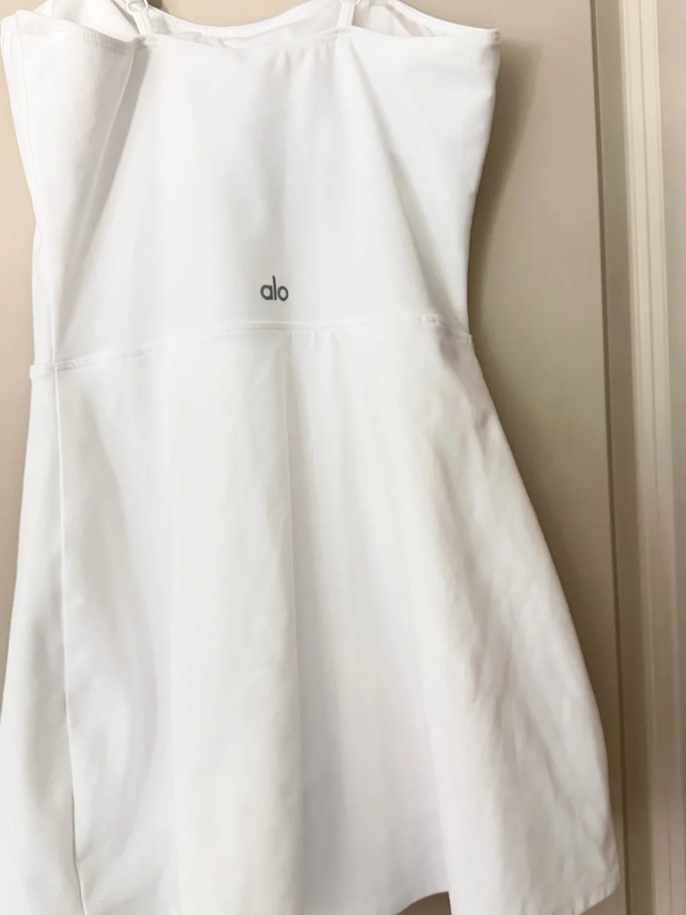 ALO Yoga White Tennis  Active Skort with pockets  XS